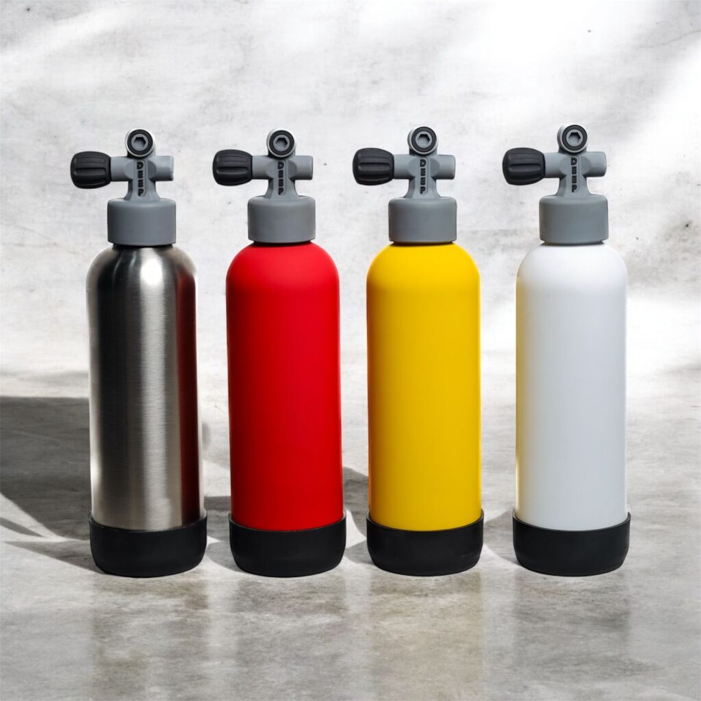 A sleek, stainless steel scuba flask designed to resemble a diving tank, featuring a durable build and a secure lid, perfect for keeping drinks hot or cold on any adventure.